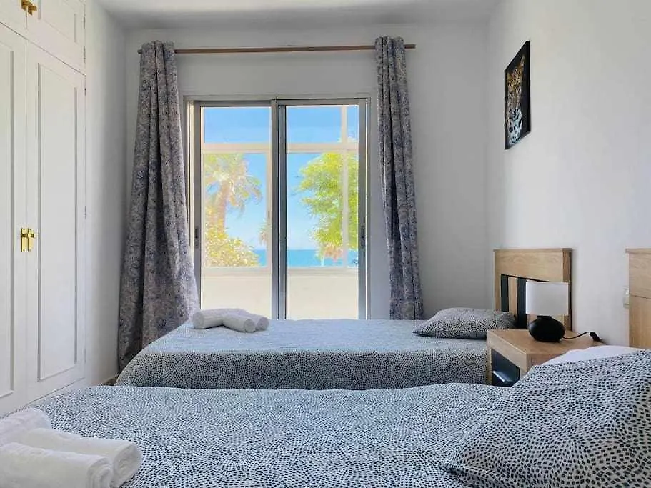 Almirante 1º Linea De Playa Con Parking Apartment Malaga Spain